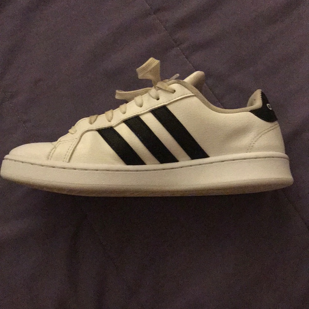 Adidas - Picture 2 of 4